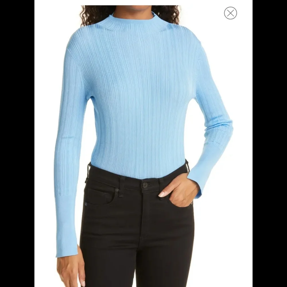 Blue Mock Neck Top (INTERNATIONAL) 💙 - Picture 8 of 8